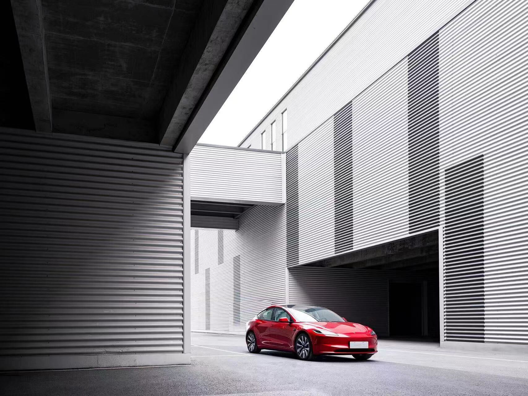 Tesla Model 3 Plaid verzia I Zdroj: Tesla