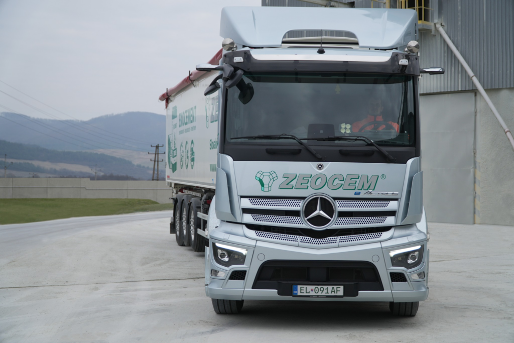 Elektro ťahač Mercedes eActros I Foto: FB/ZeoCem