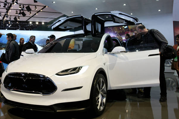 Tesla Model X prvý prototyp (2013) I Foto: Wall Street Journal