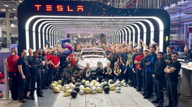 Výroba elektromobilov Tesla v Giga Berlin - 1. miliónte vozidlo I Foto: Tesla